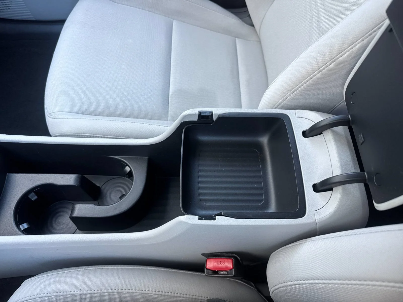 2025 Hyundai Kona SEL - Photo 23