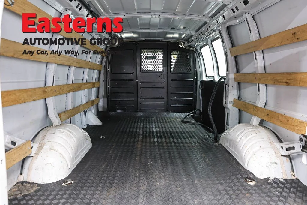 Used 2019 White GMC Work Van image 9
