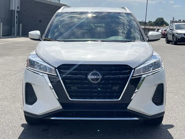 Used 2024 White Nissan SV image 16