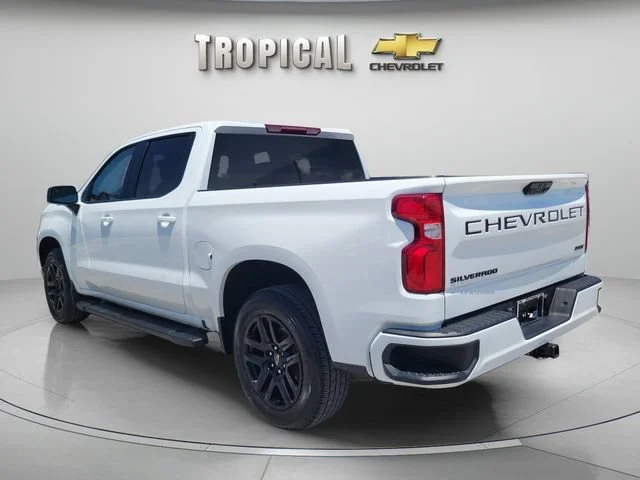 Used 2026 Summit White Chevrolet RST image 3