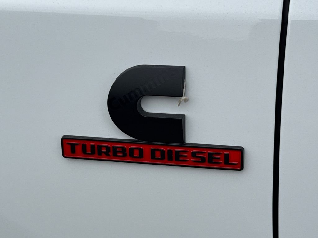 New 2026 Bright White Clear-Coat Exterior Paint RAM Laramie image 8