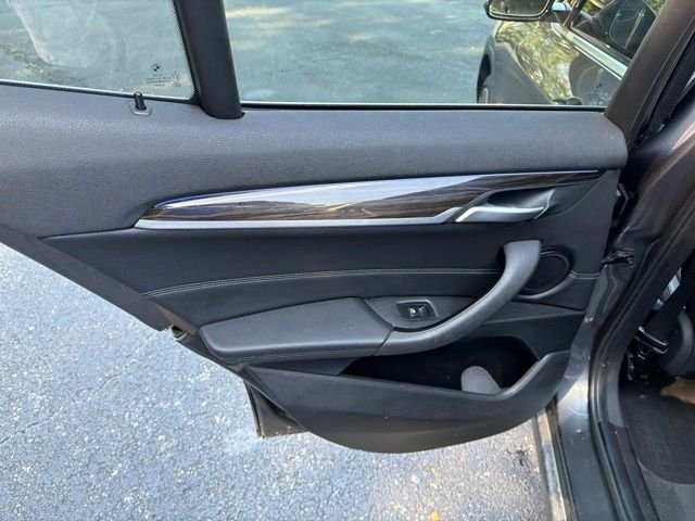Used 2018 Mineral Gray Metallic BMW xDrive28i image 22