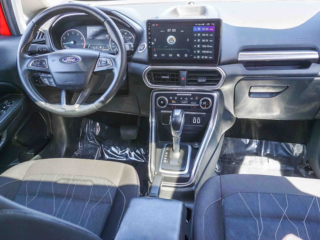 Used 2019 Red Ford SE image 15