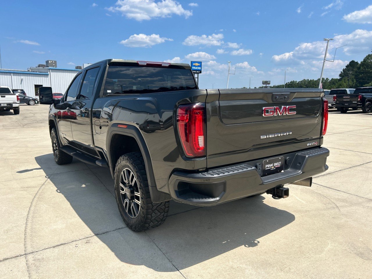 Used 2023 FOREST METALLIC GMC AT4 image 4