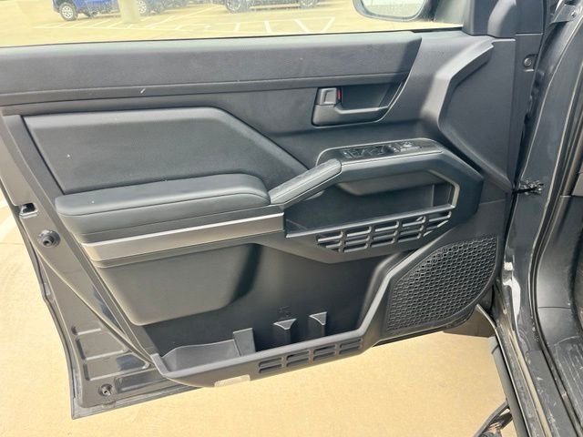 Used 2026  Toyota SR5 image 11