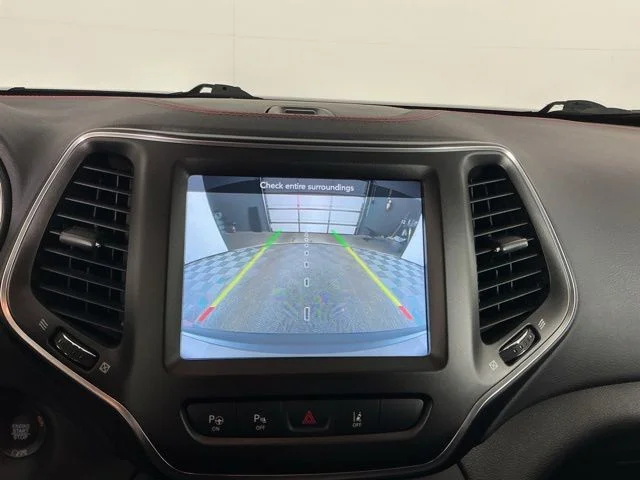 Used 2020 Light Brownstone Pearlcoat Jeep Trailhawk image 20