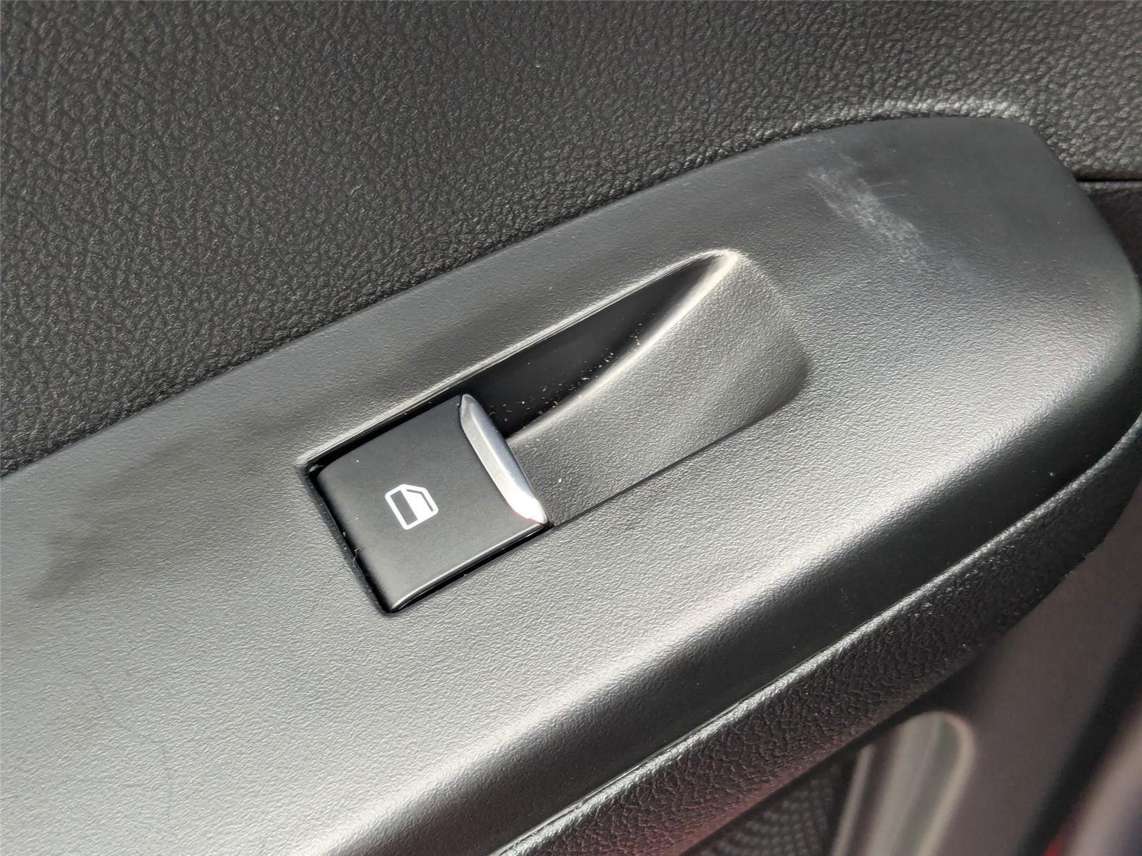 2025 Ford Escape Plug-in hybrid PHEV - Photo 29