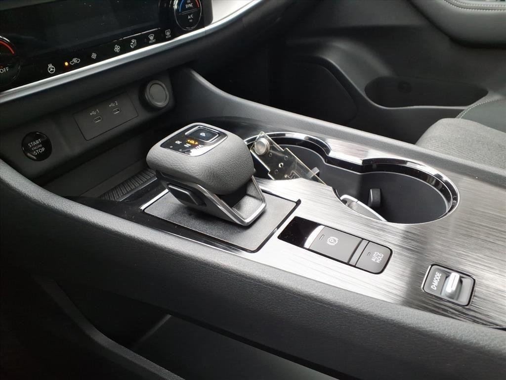 New 2026 Everest White Pearl TriCoat Nissan Platinum image 18