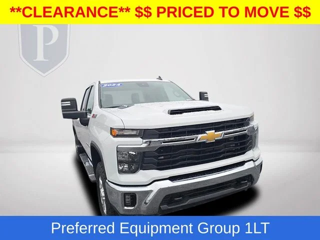 Used 2024 White Chevrolet LT image 16