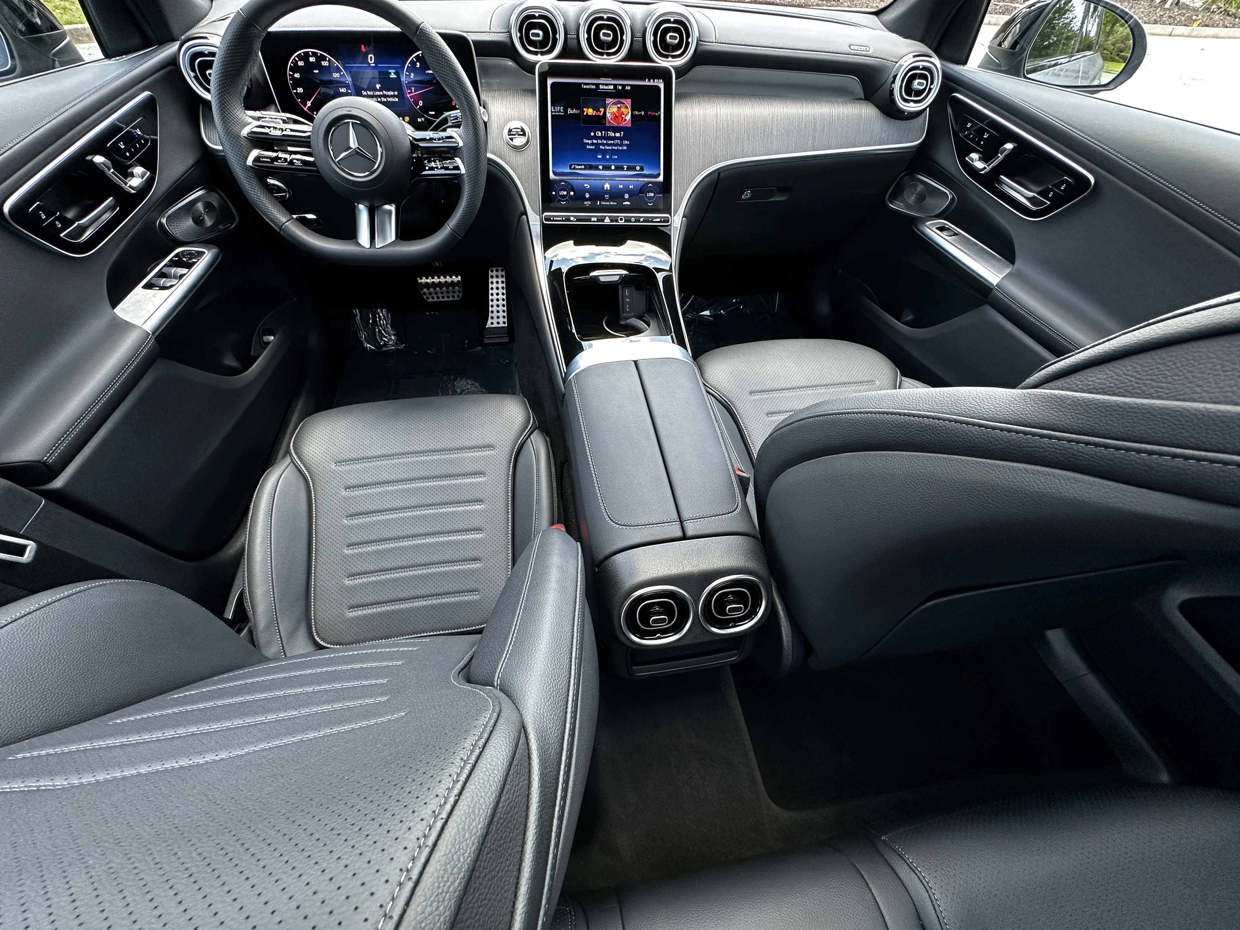 Certified Used 2025 Silver Mercedes-Benz GLC 300 image 27