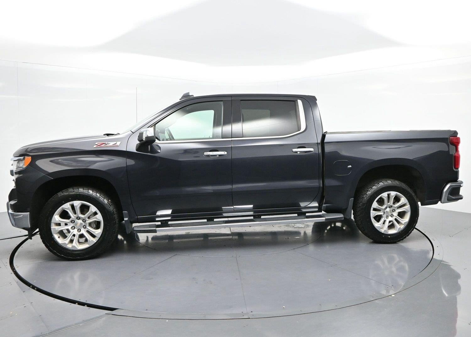 Used 2022 Dark Ash Metallic Chevrolet LTZ image 4