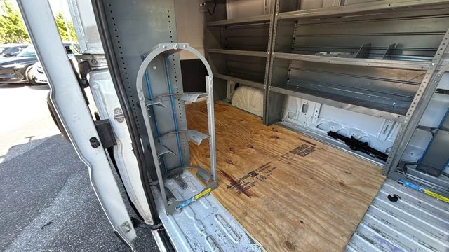Used 2024 White Ram Base image 37