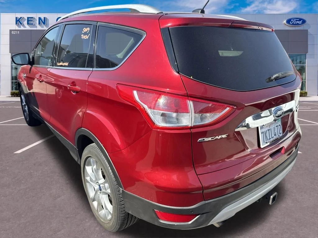 Used 2015 Red Ford Titanium image 5
