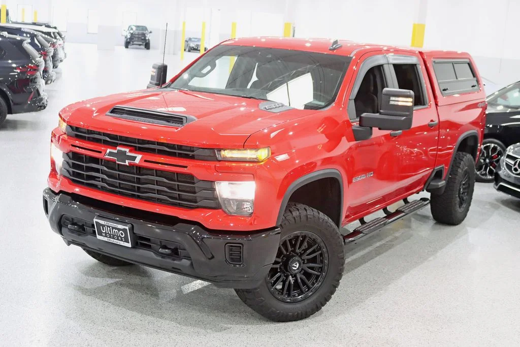 Used 2024 Red Chevrolet Custom image 5