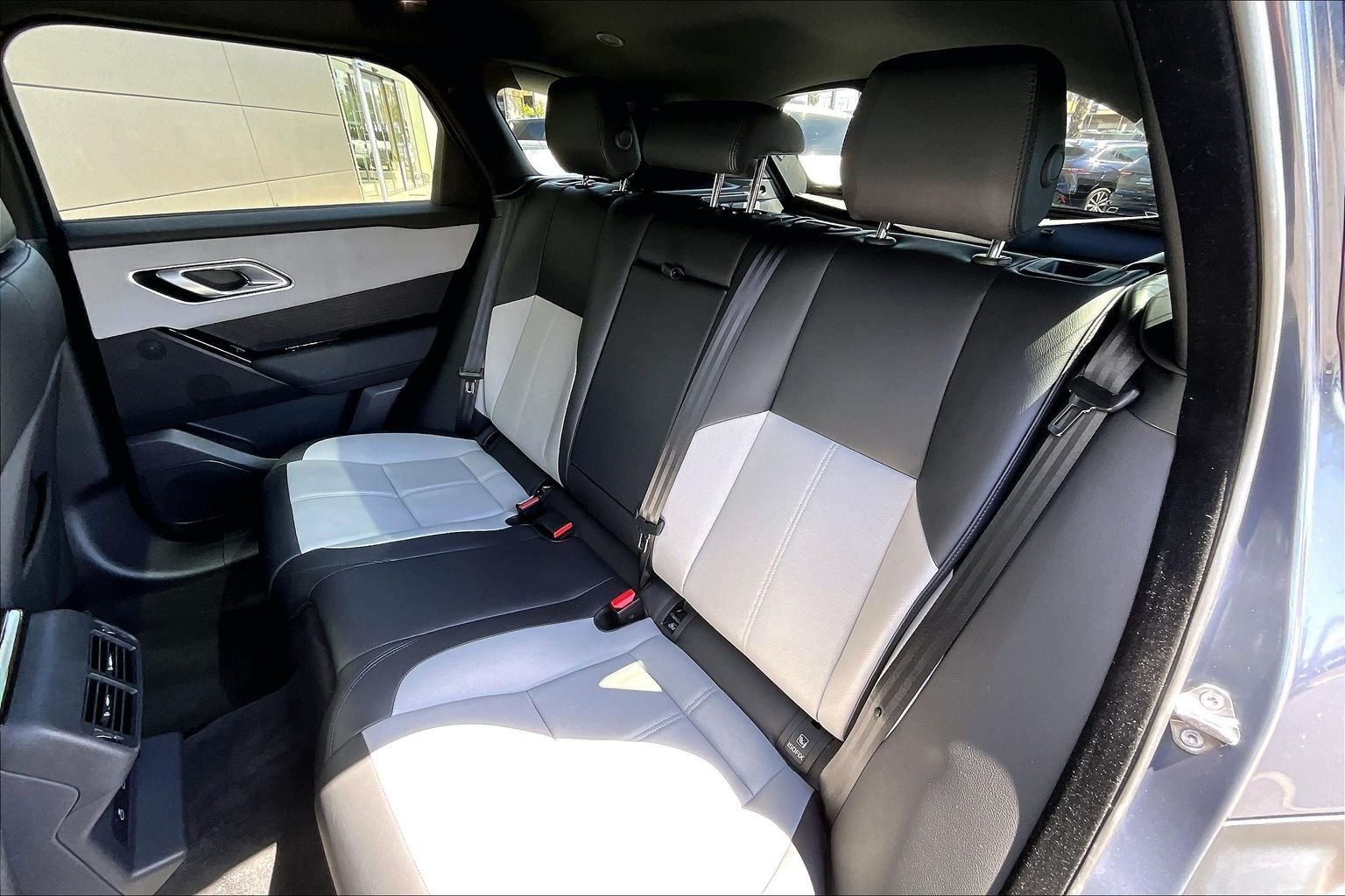 Used 2026 Blue Land Rover S image 26