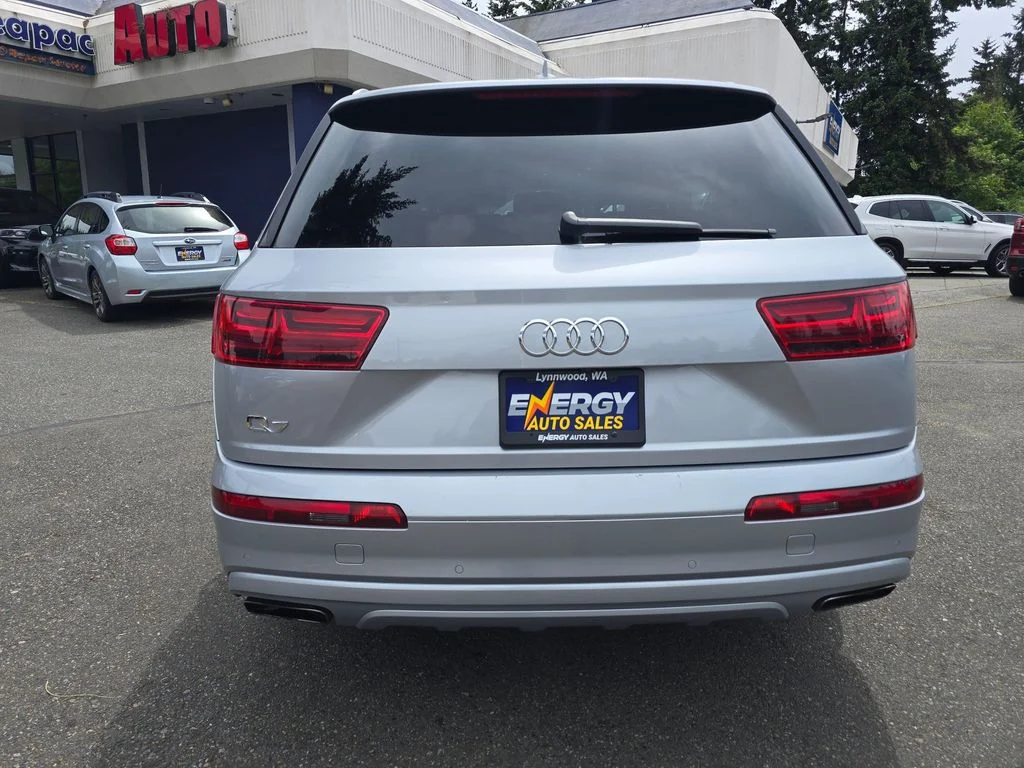 Used 2019 Silver Audi 55 Premium image 5