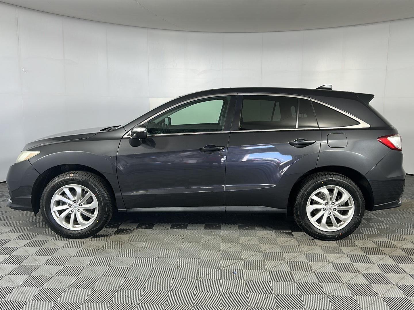 Used 2016  Acura Tech Pkg image 5