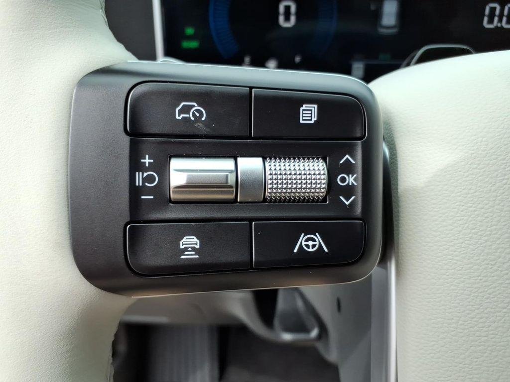 New 2026 White Hyundai SEL image 20