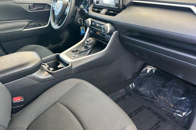 Certified Used 2021 ICE CAP Toyota  image 16