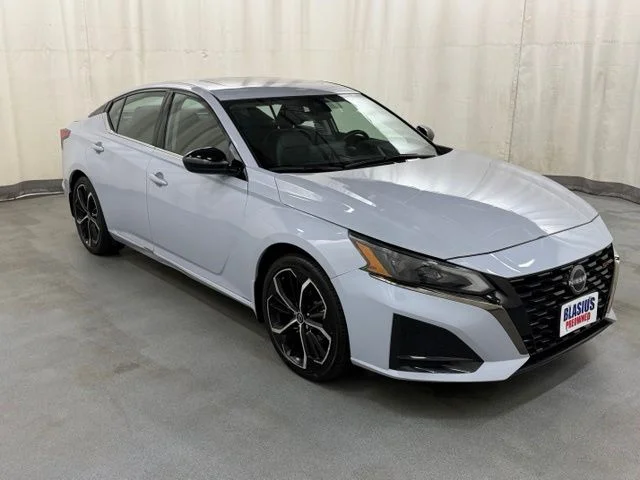 2024 Nissan Altima SR