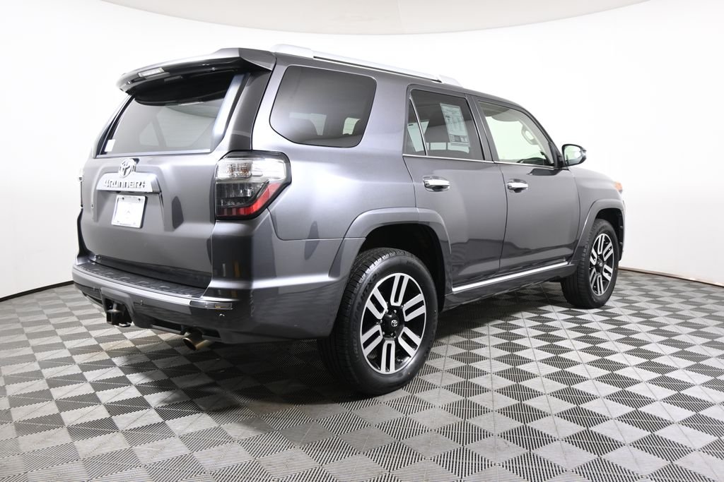 Used 2018 Magnetic Gray Metallic Toyota Limited image 7