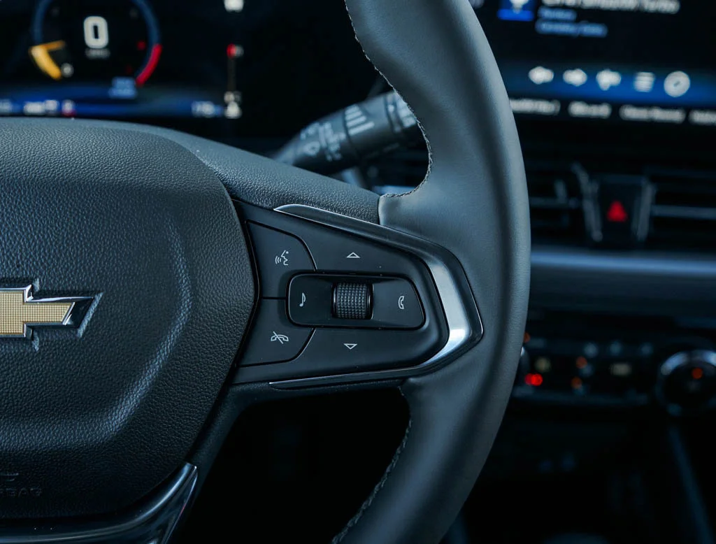 New 2026 Mosaic Black Metallic Chevrolet LT image 21