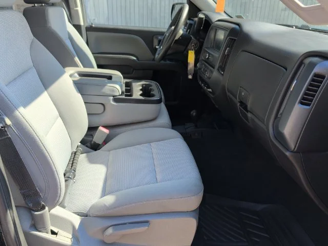 Used 2018 Black Chevrolet Custom image 34