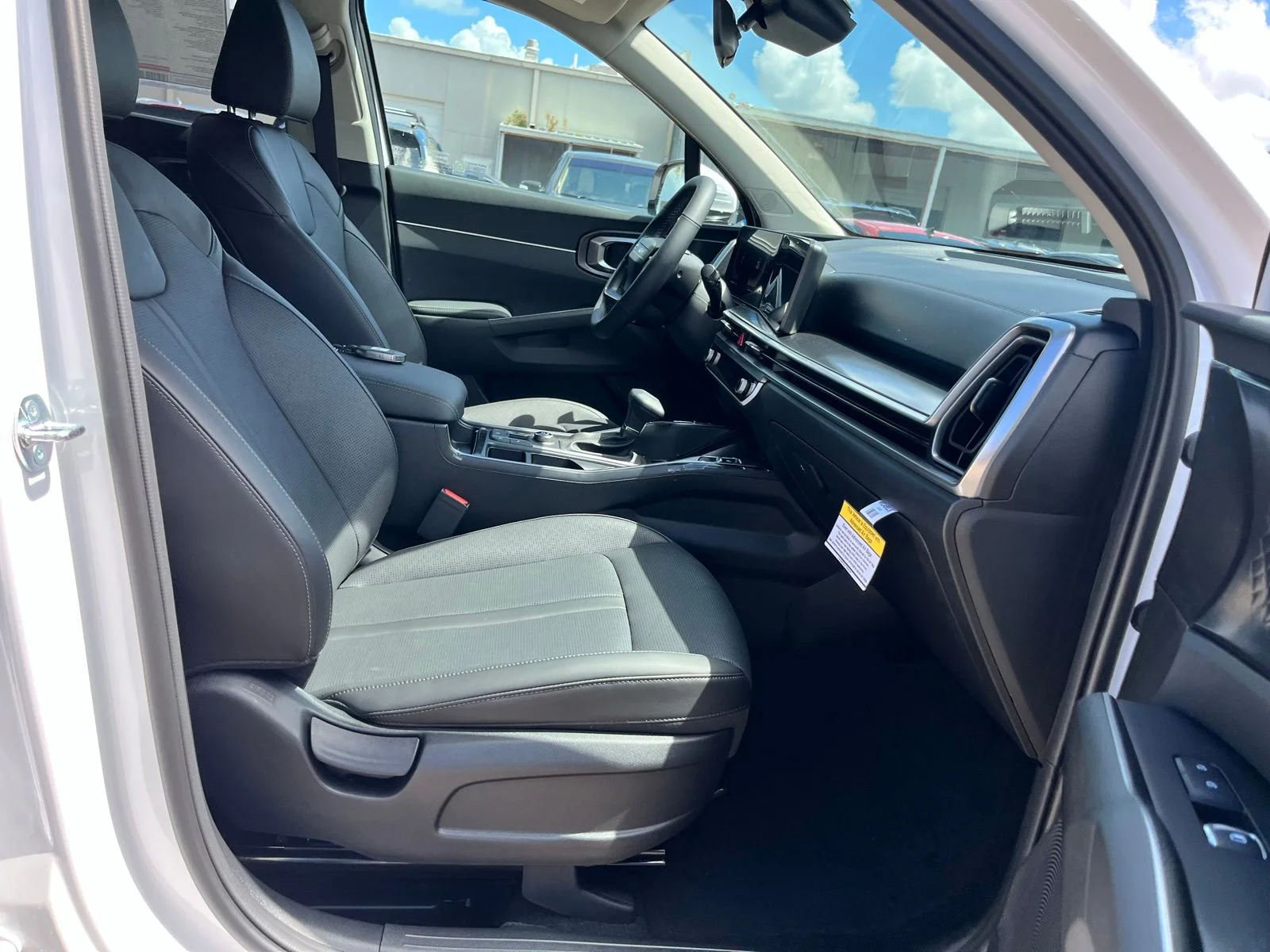 New 2026 White Kia S image 22