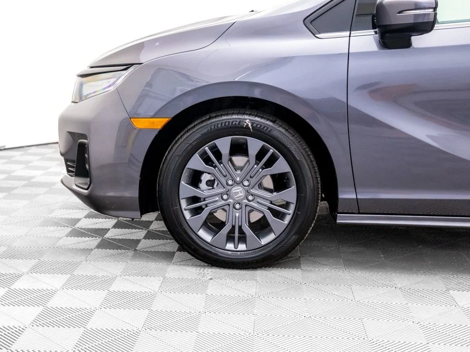 New 2026 Gray Honda Touring image 37