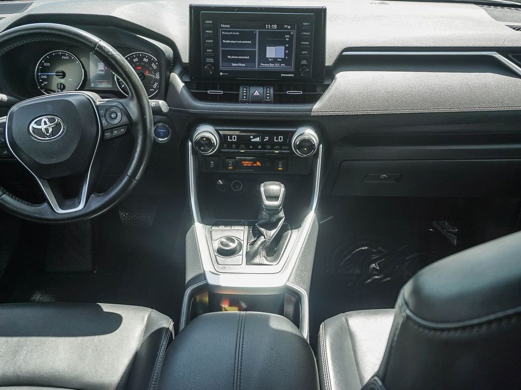 Used 2022 White Toyota XLE Premium image 14