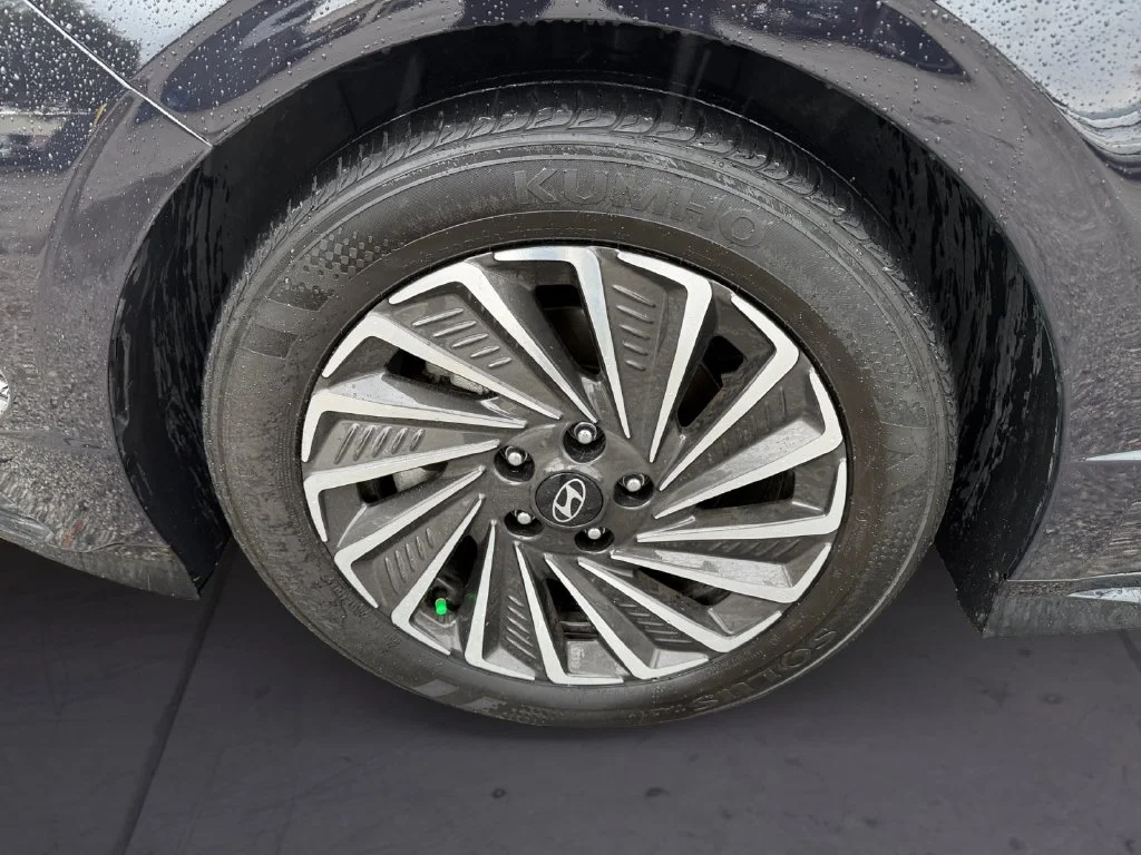 2025 Hyundai Sonata Hybrid SEL - Photo 9