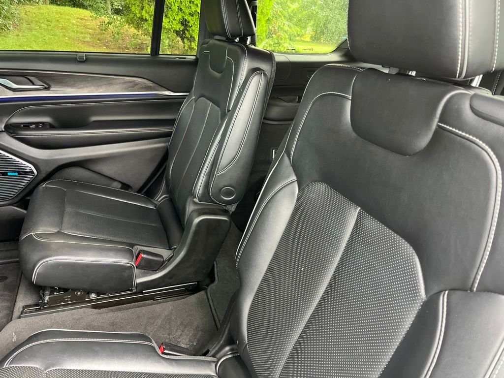 Used 2021 Silver Jeep Overland image 31