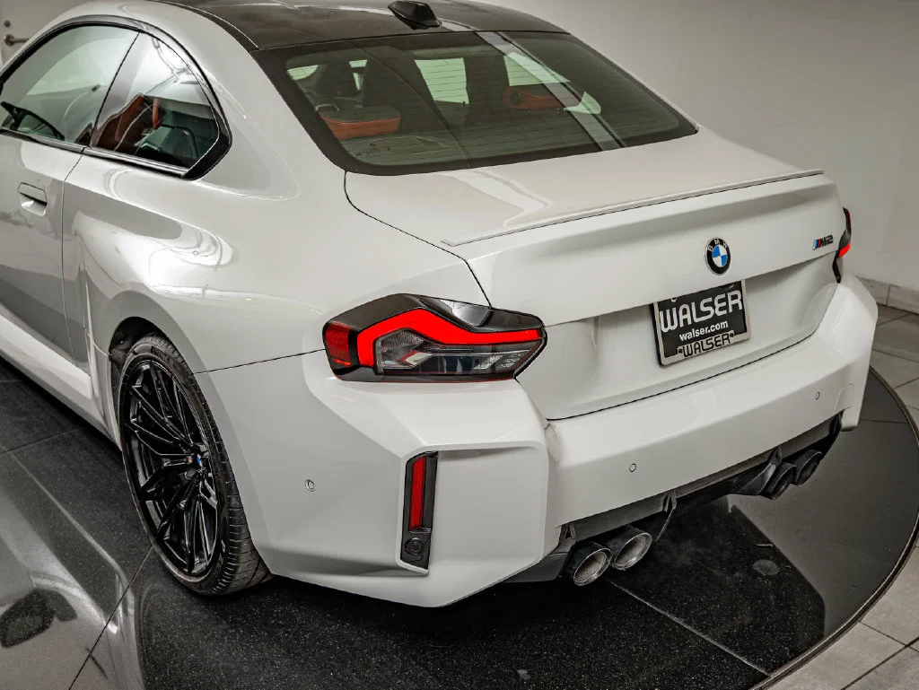 Used 2025 Alpine White BMW  image 21