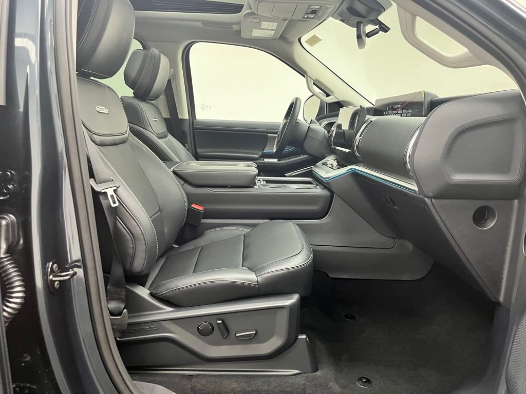 New 2026 Blue Ford Platinum image 35