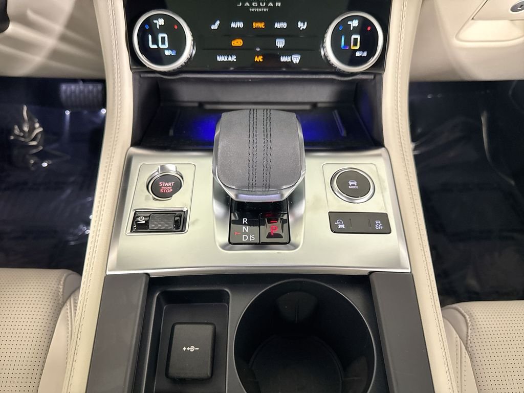 2026 Jaguar F-Pace R-Dynamic S - Photo 18
