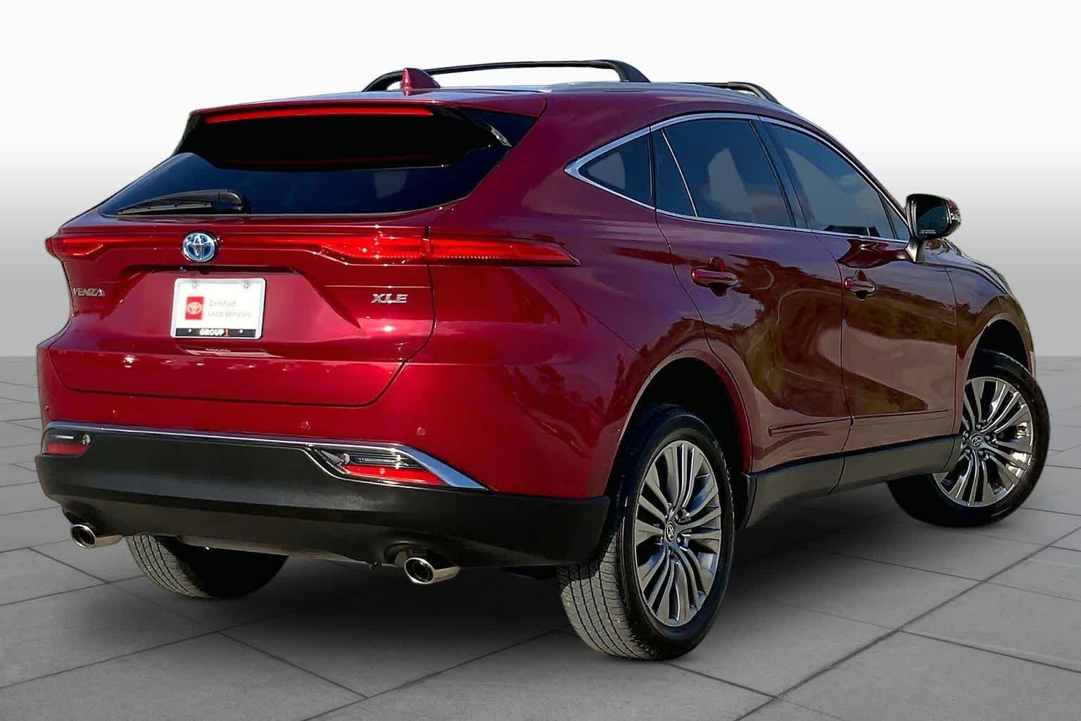 Used 2024 Ruby Flare Pearl Toyota XLE image 13