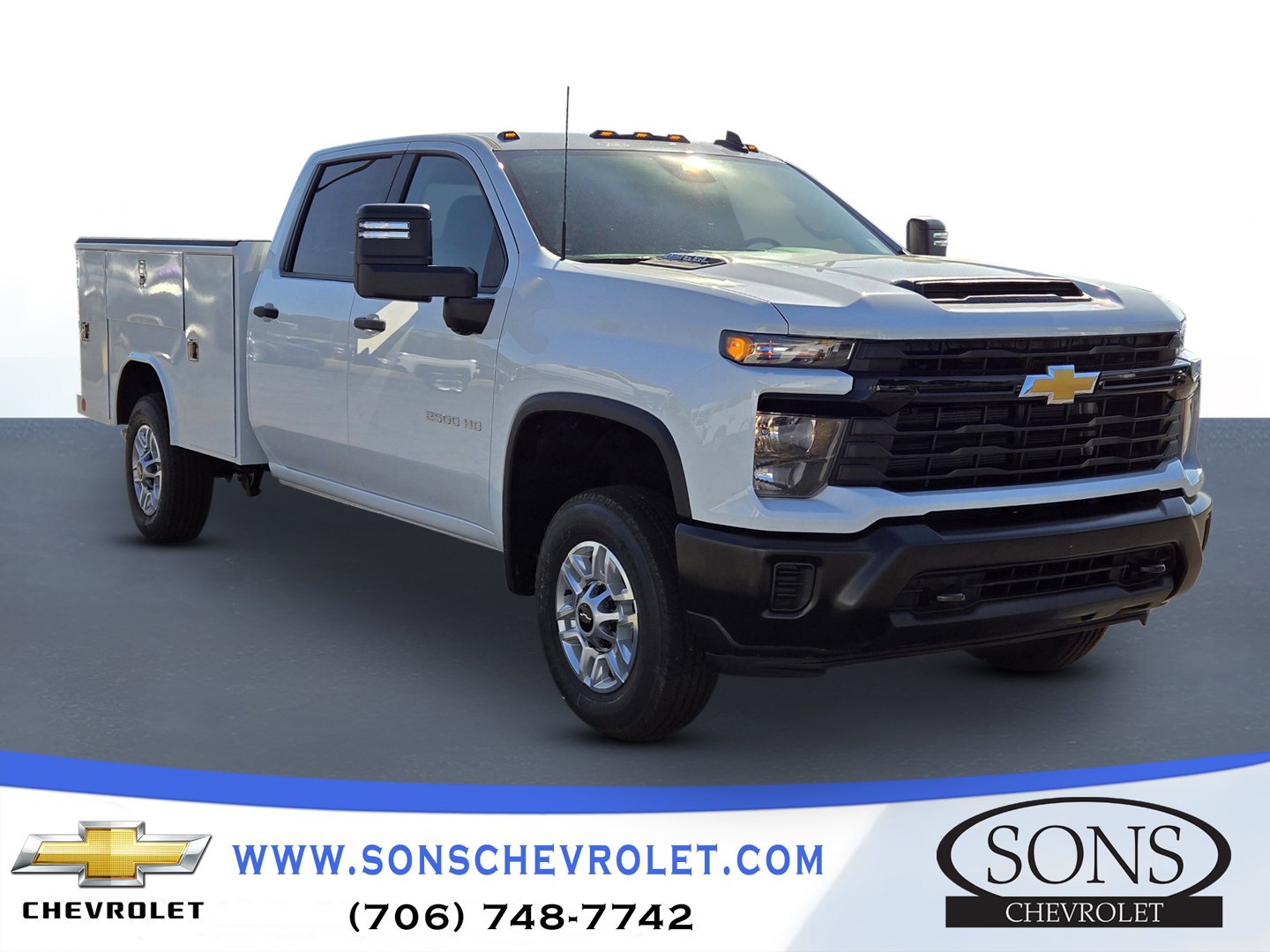New 2026 Summit White Chevrolet WT image 4
