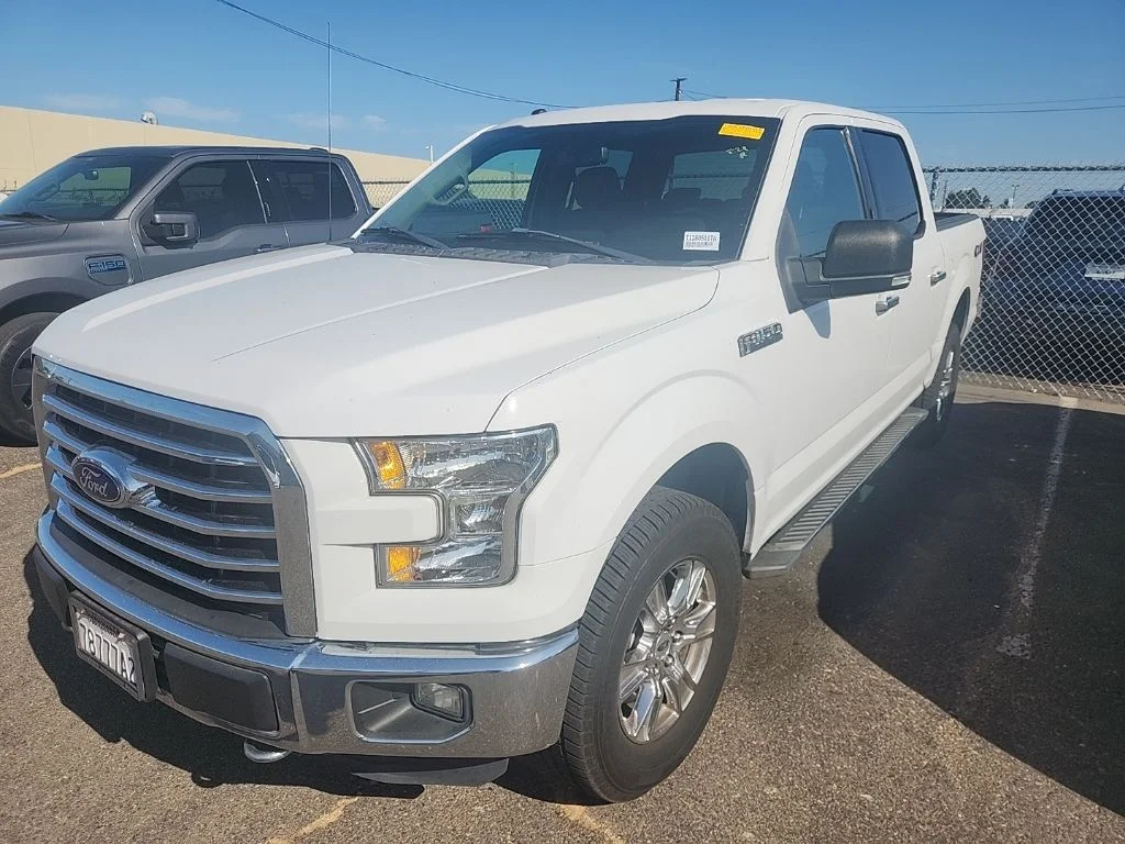 Used 2016 White Ford XLT image 4
