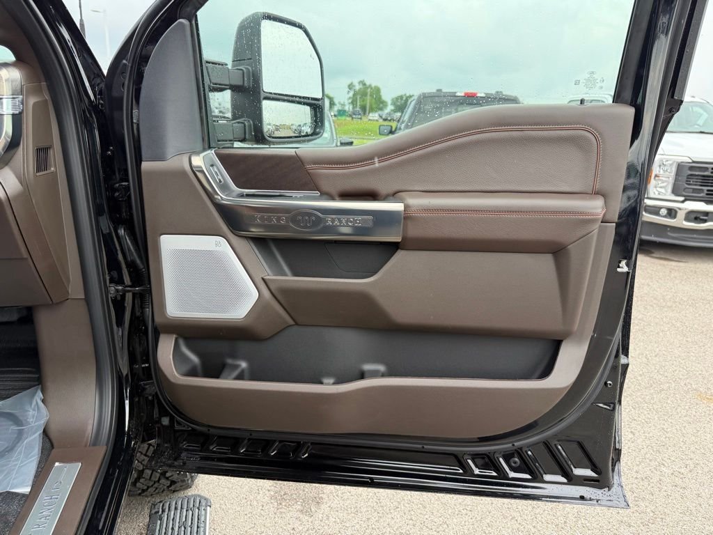 New 2026 Agate Black Metallic Ford F-250® King Ranch® image 17