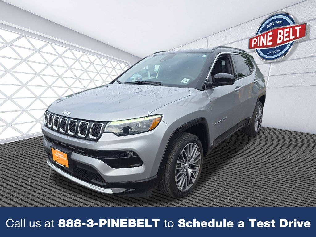 Used 2023 Billet Silver Metallic Clear Coat Jeep Limited image 1