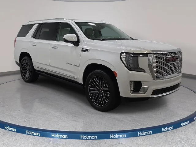 Used 2021 White GMC Denali image 4