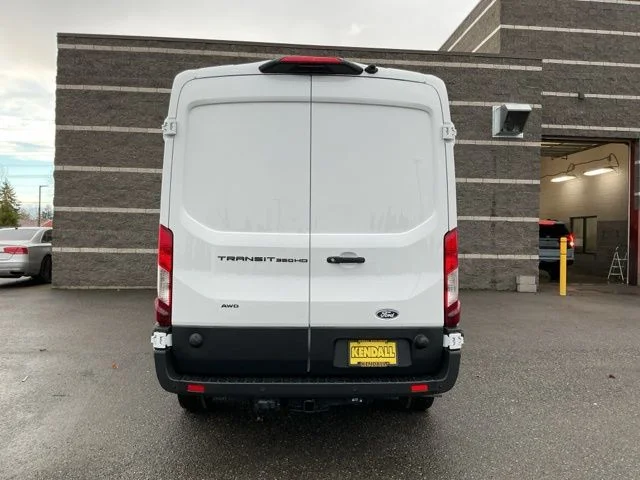 New 2026 Oxford White Ford Base image 5