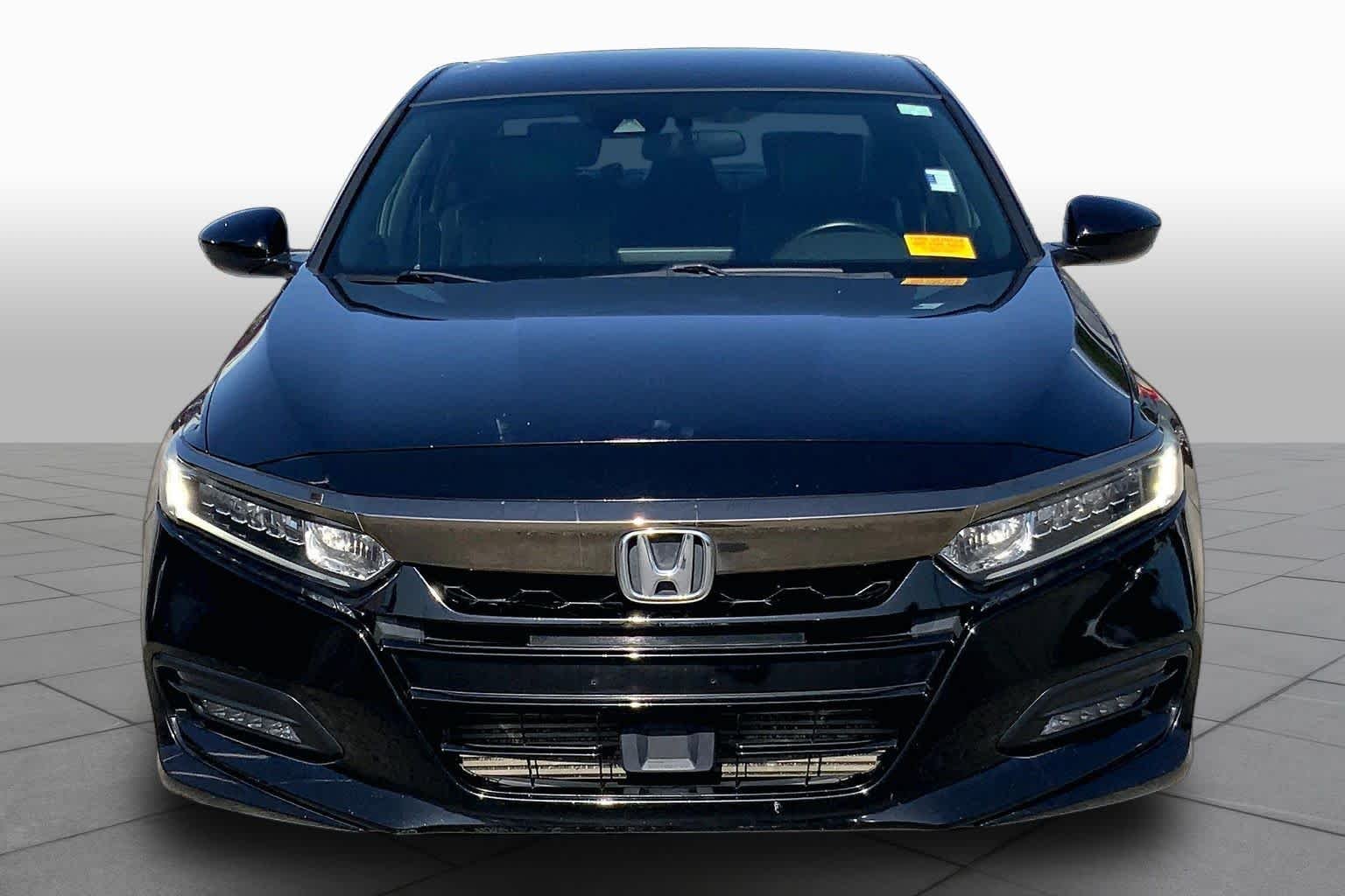 Used 2018  Honda Sport 1.5T image 4