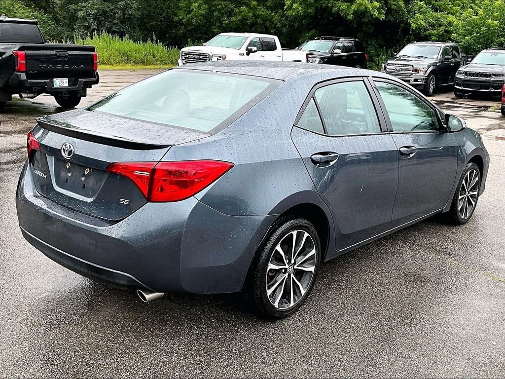 Used 2018 Gray Toyota SE image 6
