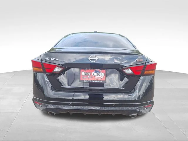 Used 2024 Black Nissan 2.5 SR image 7