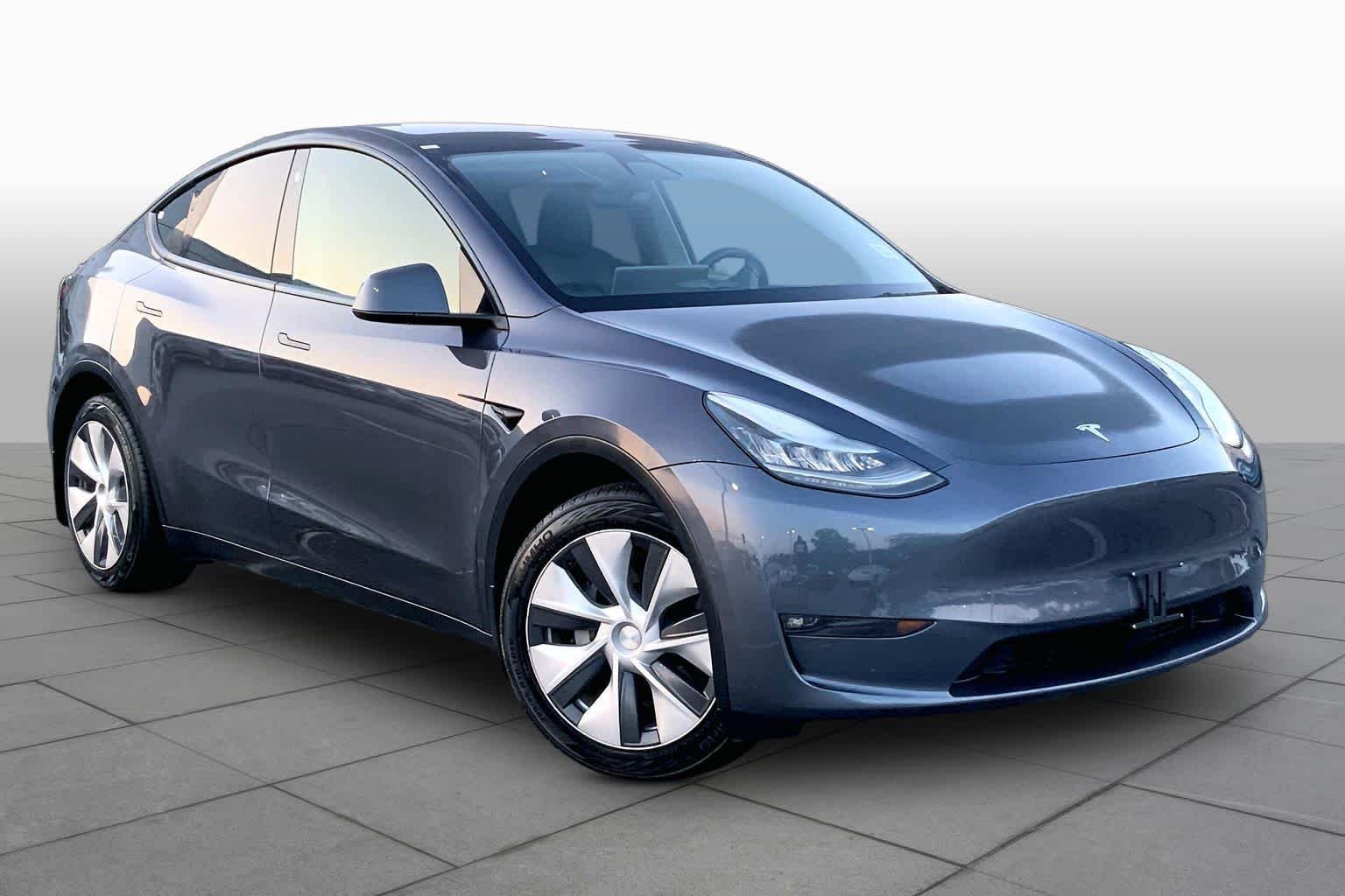 Used 2022 Tesla Model Y Long Range with VIN 7SAYGDEE4NF487712 for sale in Columbus, GA