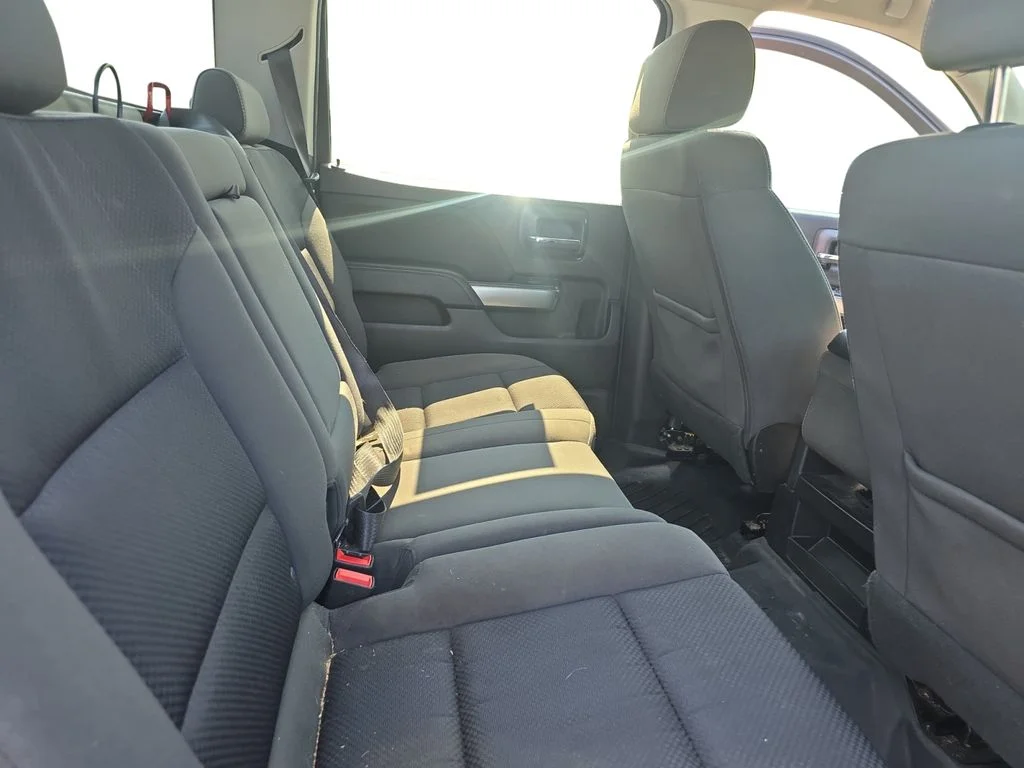 Used 2018 Cajun Red Tintcoat Chevrolet LT image 23