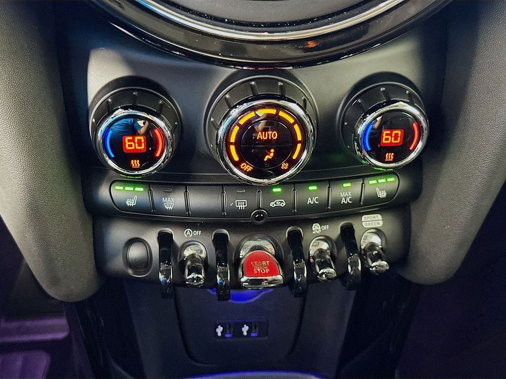 Used 2020 Black MINI Iconic image 16