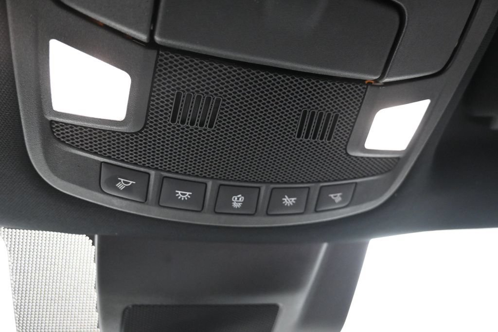 Used 2020 Black Ford XLT image 21