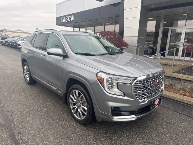 2024 GMC Terrain Denali AWD's photo
